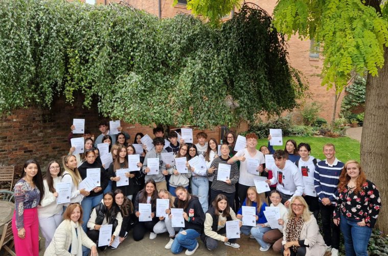 I Ragazzi Del Liceo Linguistico Stabili Trebbiani In Stage A York