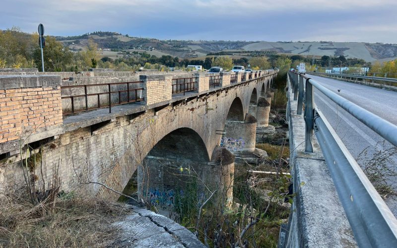 Ponte Ancaranese, al via il due dicembre i lavori per adeguamento barriere e impianto semaforico